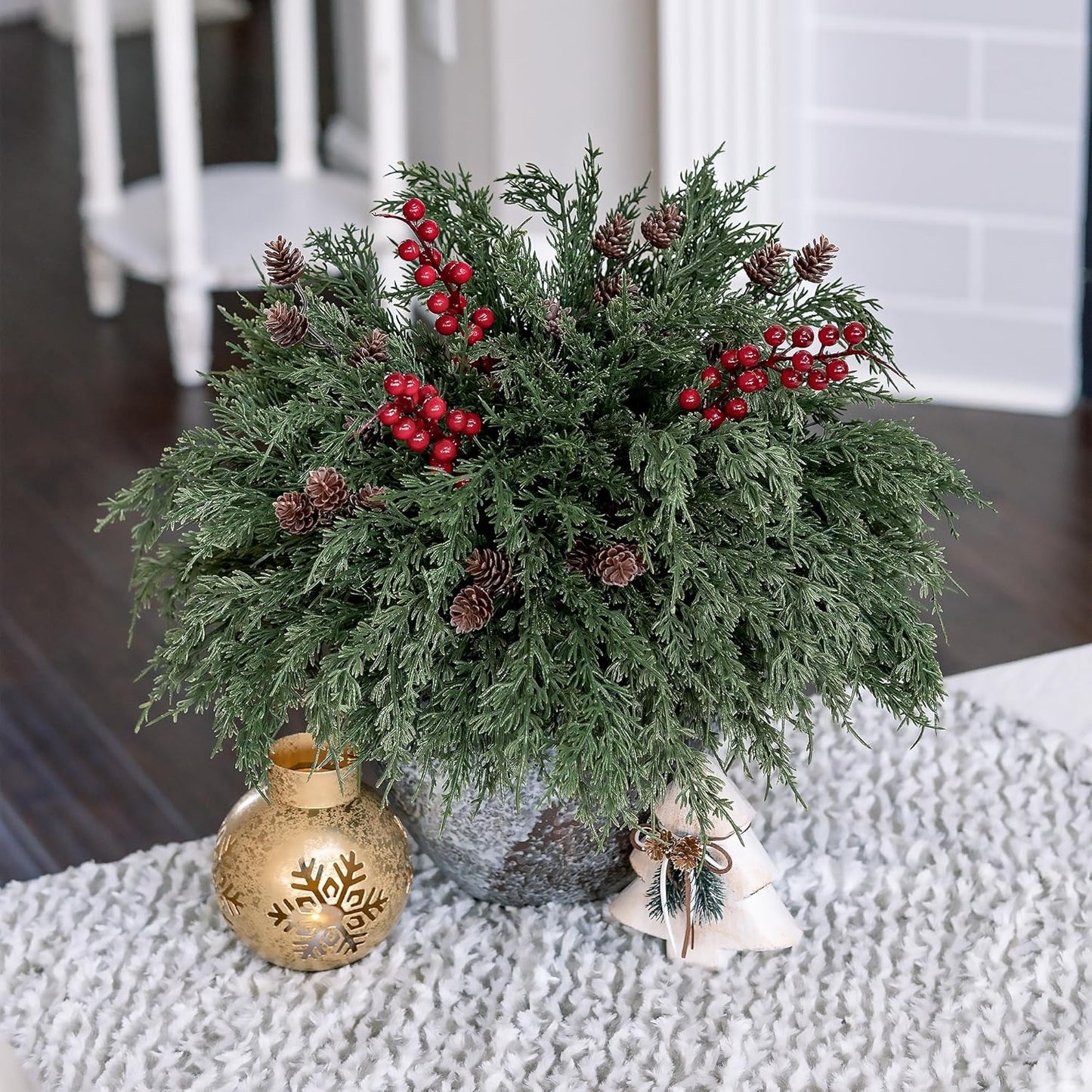 Skiennix Faux Cedar Stems - 17 PCS Artificial Norfolk Pine Branches with Pinecones & Red Berries for Christmas Decor