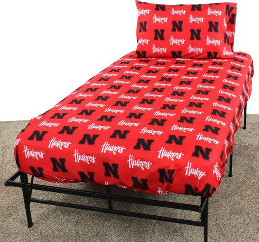 Everything Comfy Nebraska Cornhuskers Twin Sized 3 Piece Sheet Set, Team Color Background, 1 Flat Sheet, 1 Fitted Sheet, 1 Pillowcase