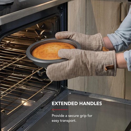KitchenAid Round Cake Pan - Nonstick Swiss Engineered Aluminized Steel, Dishwasher Safe, 9 Inch, Contour Silver