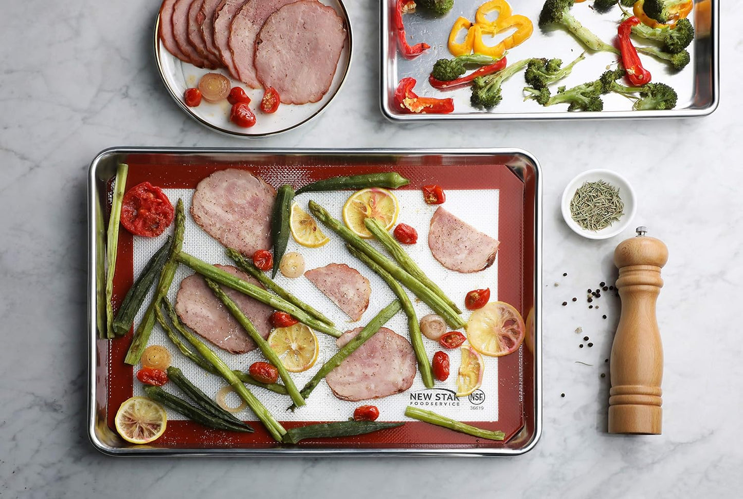 New Star Foodservice 18-Gauge Aluminum Sheet Pan Set - Includes Silicone Baking Mat, 15 x 21 Inch