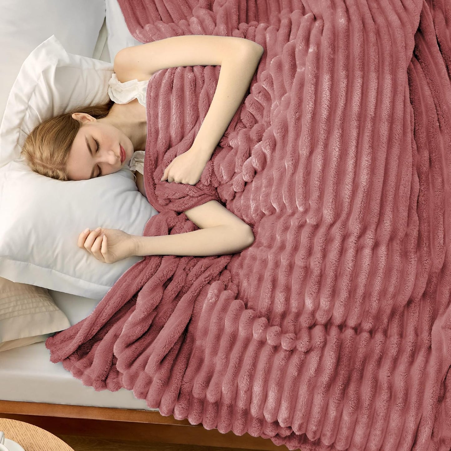 Bedsure GentleSoft King Blanket - Super Soft Dusty Pink Fleece for Cozy Comfort, 108x90 Inches