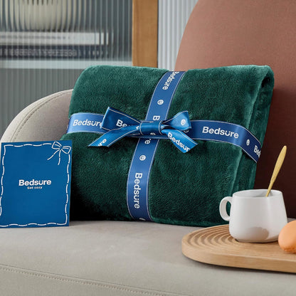 Bedsure GentleSoft Fleece Blanket - Lightweight Plush Cozy Twin Size in Emerald Green, 60x80 Inches