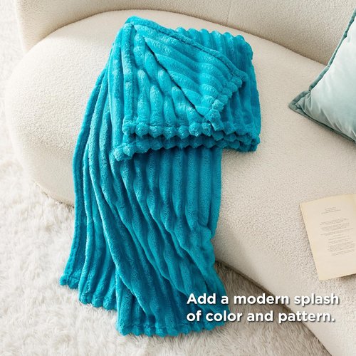 Bedsure GentleSoft Twin Blanket - Cozy Teal Throw for Women | Soft & Stylish 66x90 Inches