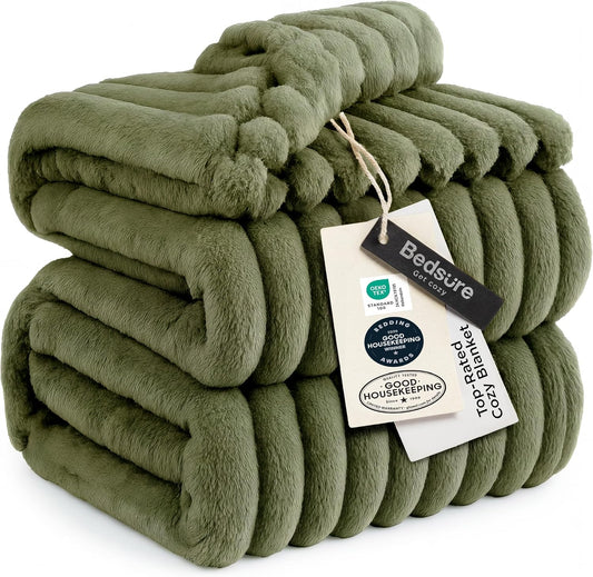 Bedsure GentleSoft California King Size Blanket - Cozy Fleece Throw in Moss, 102x96 Inches for Ultimate Comfort