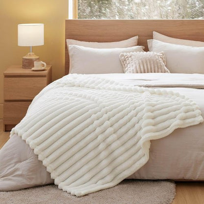 Bedsure White Throw Blanket - Fluffy 350GSM Cozy Fleece for Women | Cute 50x60 Inches Plush Design