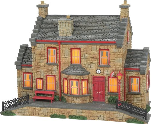 Department 56 Harry Potter Village Hogsmeade Station - Lit Building, 7 Inch, Multicolor Decor
