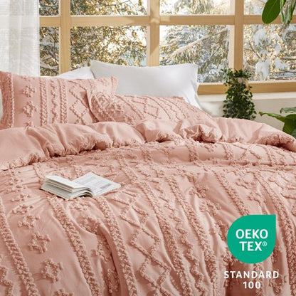 Bedsure Tufted Boho Comforter Set Queen Size - Pink Boho Bed Set, GentleSoft™ 3 Pieces Farmhouse Shabby Chic Embroidery Bedding, Gifts for Woman, Soft Jacquard Queen Comforter for All Seasons
