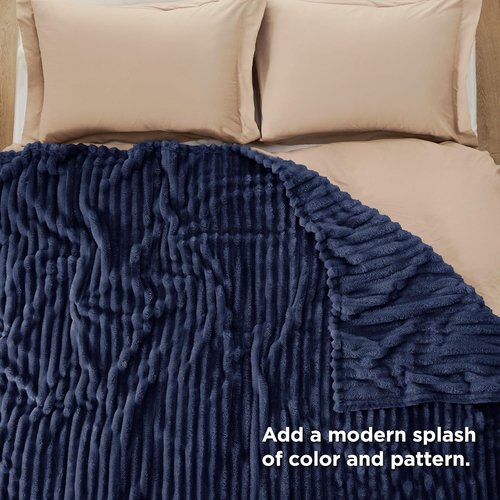 Bedsure GentleSoft Full Blanket - Cozy Navy Blue Throw for Women | Soft, Large 84x90 Inches