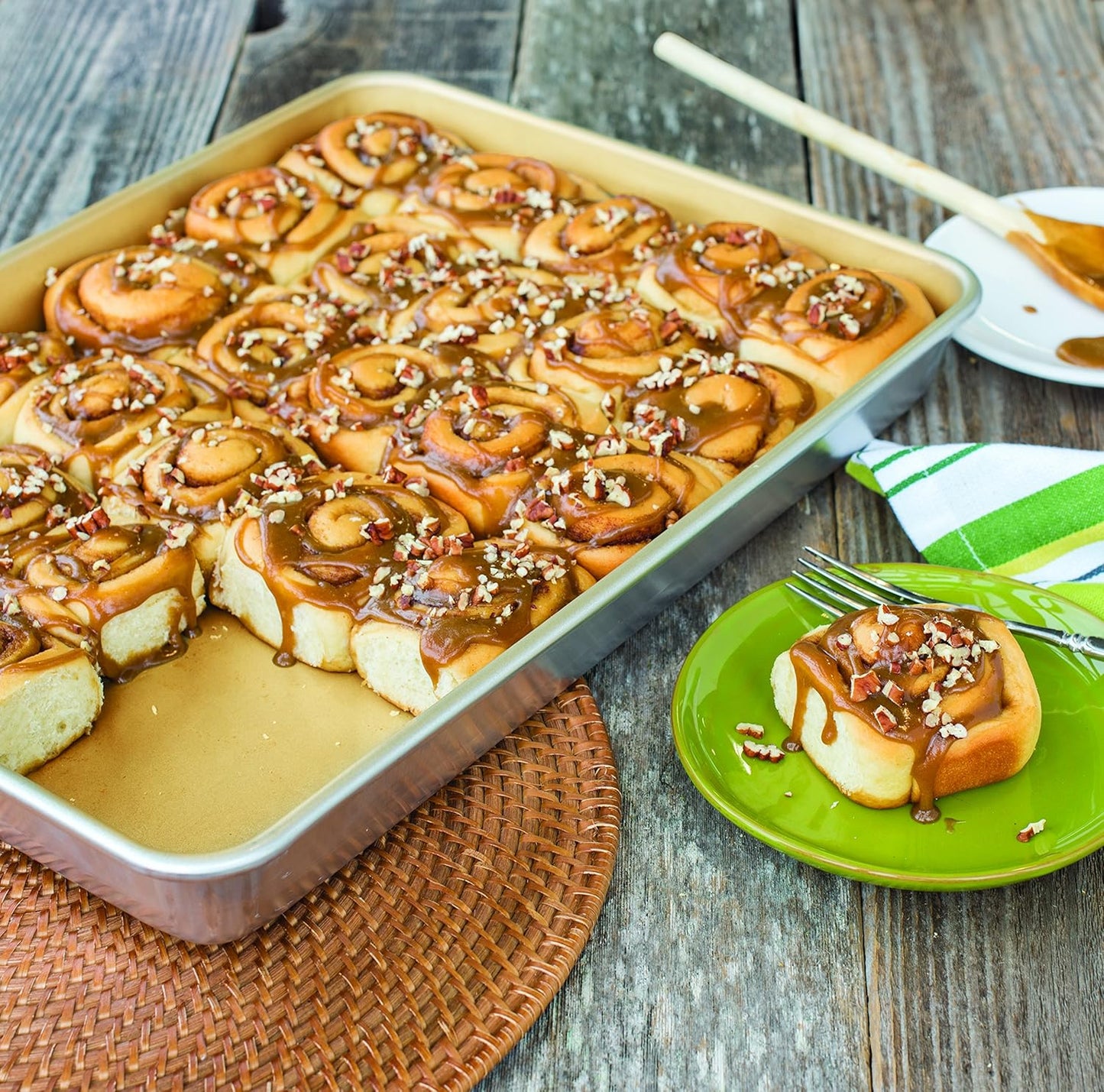 Nordic Ware Naturals Non-Stick Aluminum High-Side Sheet Cake Pan - Durable & Versatile Baking Essential